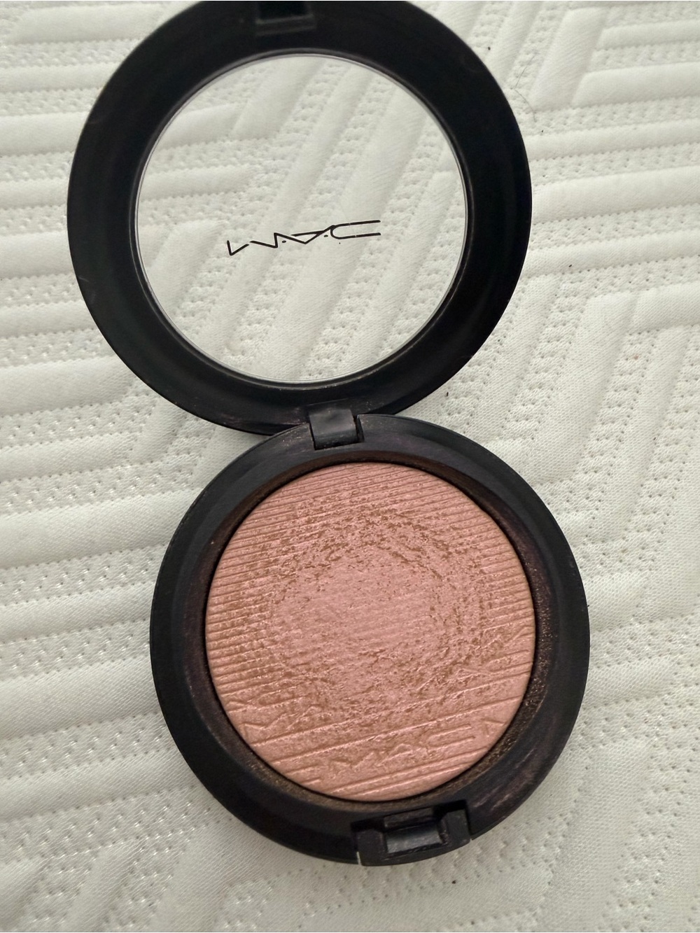 MAC Cosmetics Powder skin finish- Shimmery Pink USED